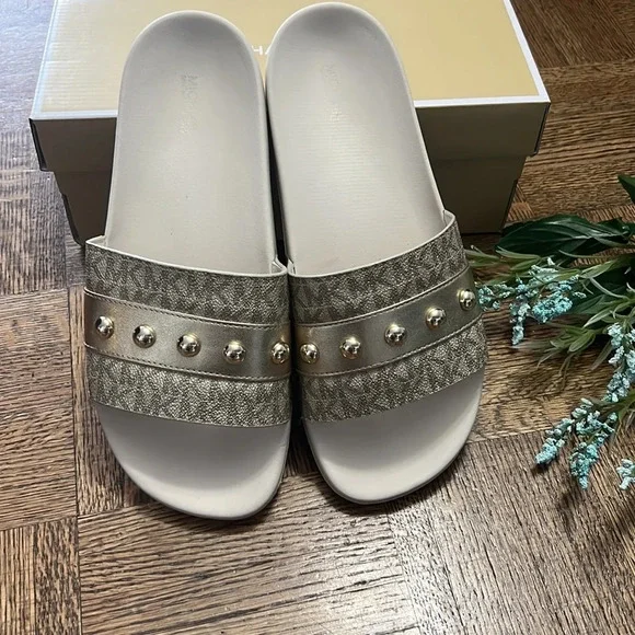 MICHAEL KORS Brandy Slide - Picture 2 of 8